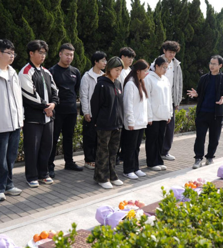 缅怀革命先烈 传承长征精神 锤炼优良作风——我校开展烈士陵园祭扫主题实践活动